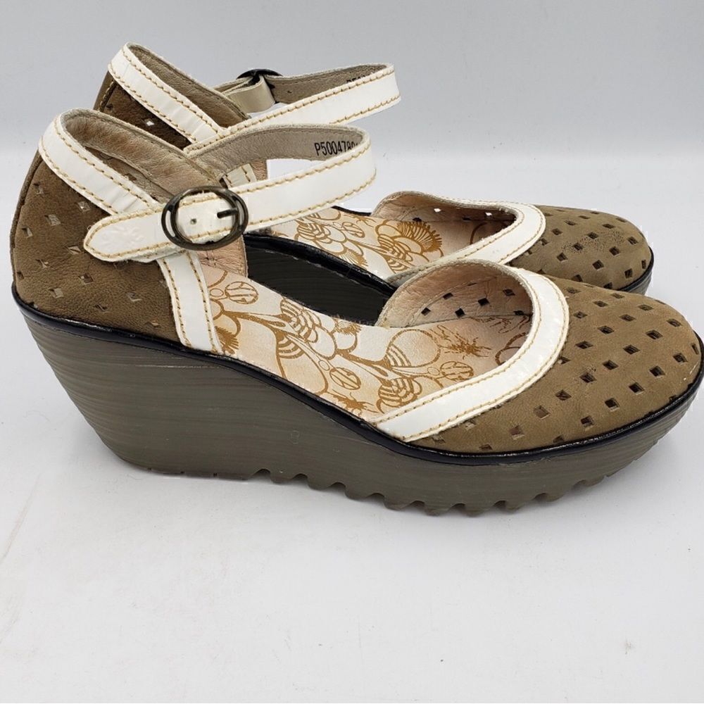 Fly London Wedge Closed Toe Sandal - Picture 4 of 13